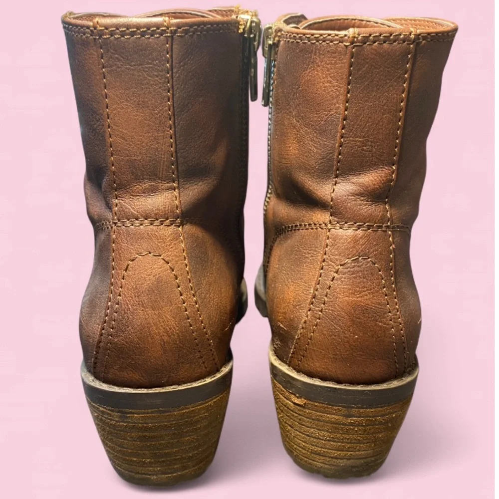 American Eagle Outfitters Women's Size 8 Brown Boots Pre Owned Great Condition - Picture 5 of 7